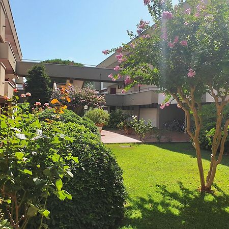 Isstravel, Holiday Homes In Marina Di Bibbona From 400 To 900 Meters From The Sea, Apartments 6 Beds With Private Outdoor Area Exterior photo