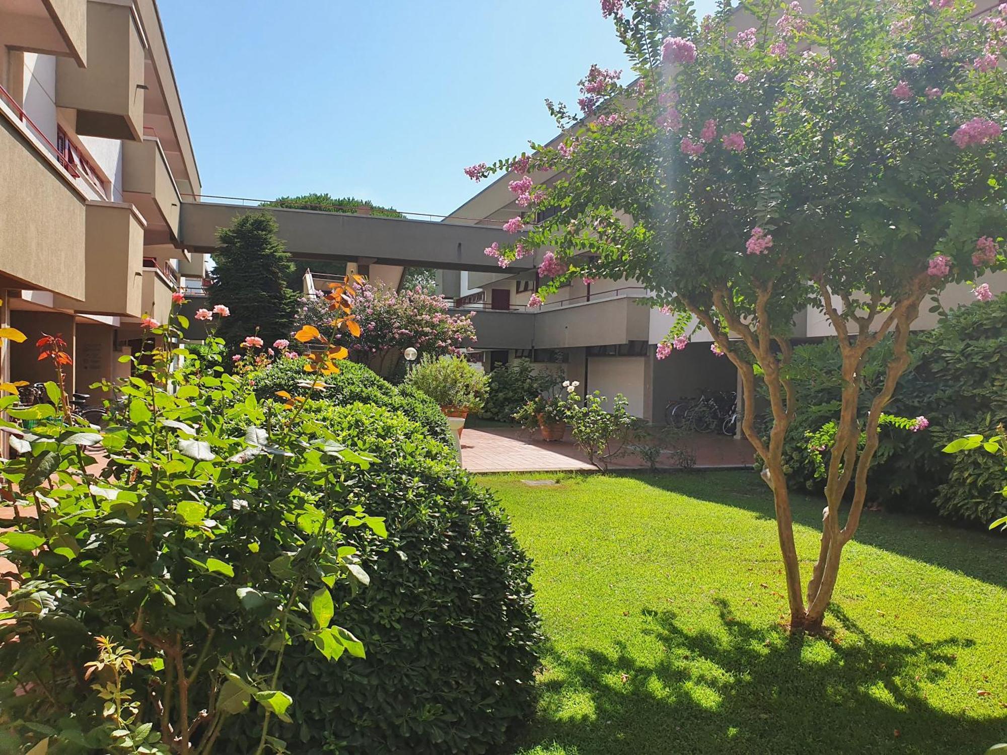 Isstravel, Holiday Homes In Marina Di Bibbona From 400 To 900 Meters From The Sea, Apartments 6 Beds With Private Outdoor Area Exterior photo